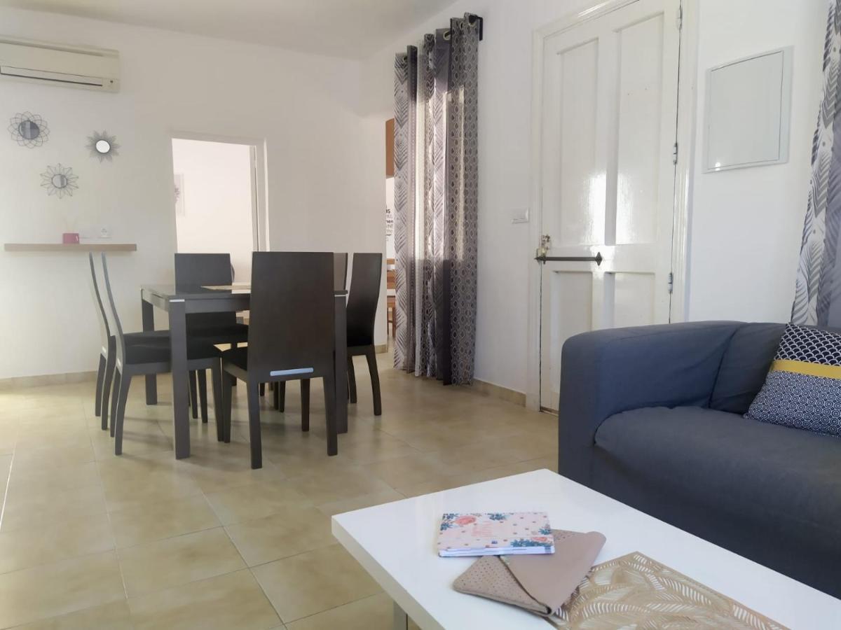 Hermosa Casa Con Piscina Cerca De La Playa De Punta Prima Punta Prima  Zewnętrze zdjęcie
